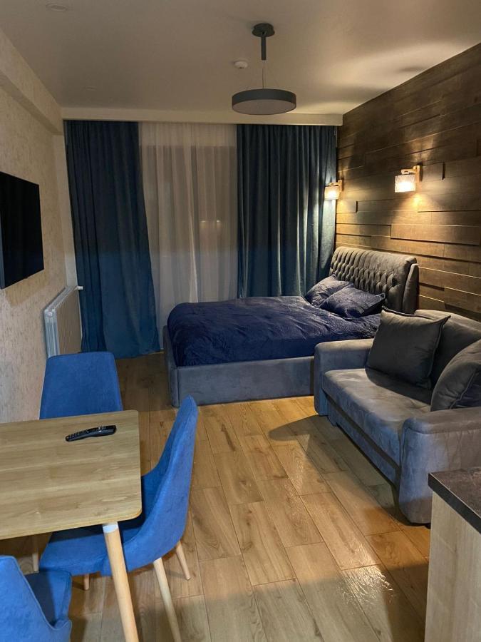 New Twins 421 Apartment